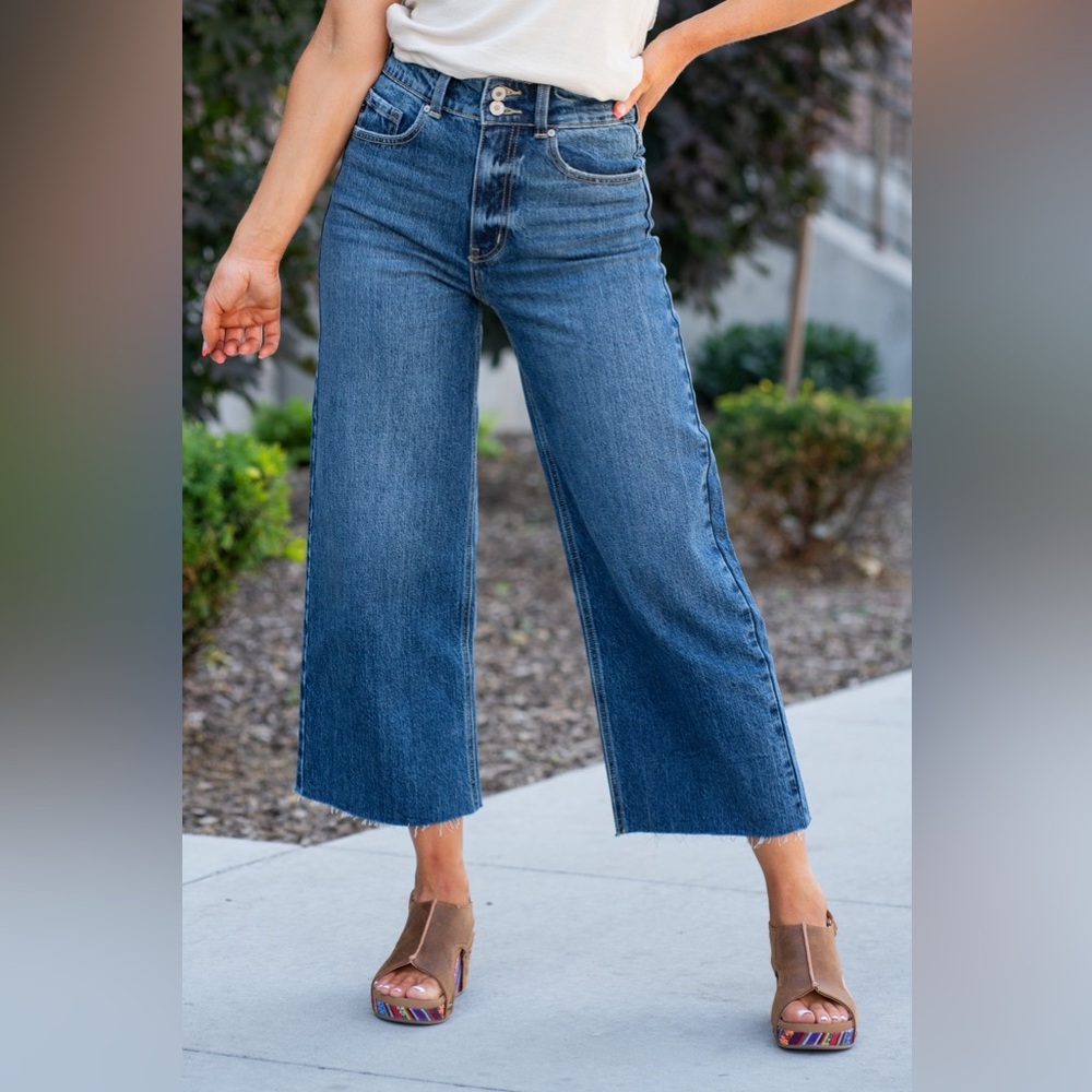 KanCan wide leg cropped jeans